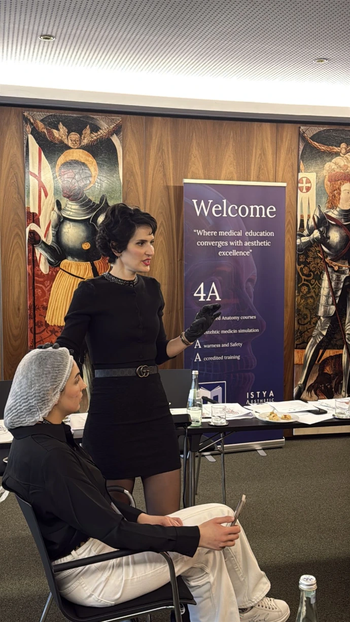 Medical training in ultrasound-guided facial anatomy for aesthetic injections
